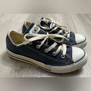 Converse Classic Chuck Taylor All Star Low Top Sneakers. Size 3. Color Blue.